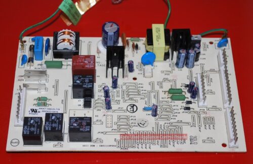 Part # WR55X10699, 200D6221G016 - GE Refrigerator Main Control Board (used)
