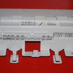 Part # 8181771 - Whirlpool Front Load Washer Electronic Control Board (used)