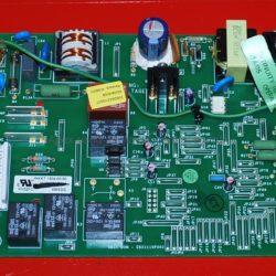 Part # 200D6221G007 - GE Refrigerator Electronic Control Board (used)