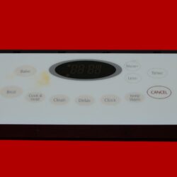 Maytag Oven Control Board - 8507P252-60 | WP5701M719-60 (overlay fair, broken mounting tab - White)