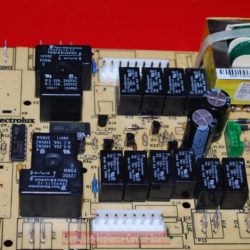 Part # 316443929 Frigidaire Oven Electronic Control Board (used)