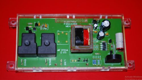 Part # 316222801 Frigidaire Oven Electronic Control Board (used, overlay fair)