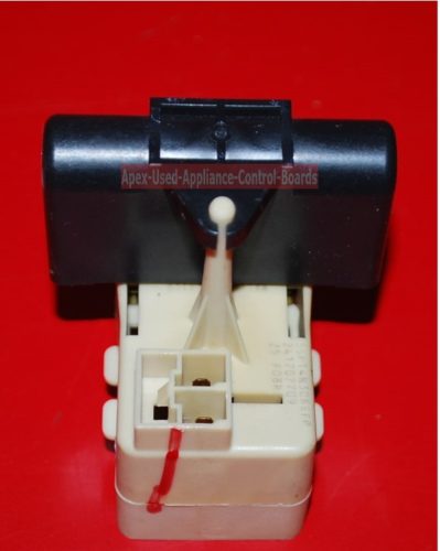 Part # 241707709 - Frigidaire Refrigerator Start Relay and Capacitor (used)