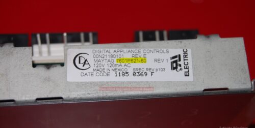 Part # 7601P621-60 Maytag Oven Electronic Control Board (used, overlay good)