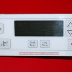Part # 7601P550-60 Maytag Oven Electronic Control Board (used, overlay fair)