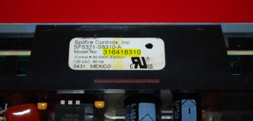 Part # 316418310 Frigidaire Oven Electronic Control Board (used, overlay good)
