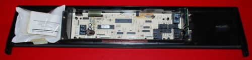 Part # 8300440, 8302319 Whirlpool Gold Double Oven And Control Board (used, overlay good)