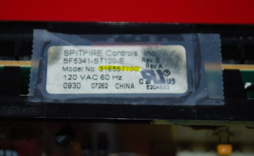 Part # 316557100 Frigidaire Oven Electronic Control Board (used, overlay good)