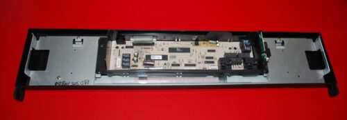 Part # 8302848, 8303883, 8303818 Whirlpool Oven Control Panel And Board (used, overlay good - Black)