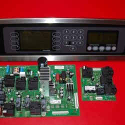Part # WB29T10065, WB27T10548, WB27T10579, WB27T10551, WB27T10562 GE Oven Control Panel And Control Boards (used, overlay good -Stainless Steel/Black)