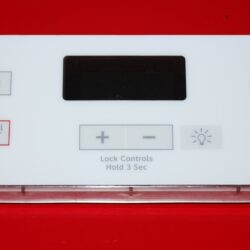 Part # 164D8450G162, WB27X26656 GE Gas Oven Electronic Control Board (used, overlay good - White)