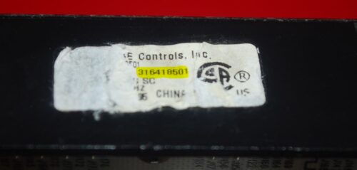 Part # 316418501  Frigidaire Gas Oven Electronic Control Board (used, overlay poor - Black)