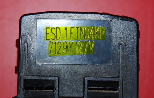 Part # ESD1FTN04KP, 7129Y127V Compela Refrigerator Start Relay And Capacitor (used)