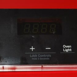 Part # 164D8450G212 - GE Oven Electronic Control Board (used overlay, fair- Black)