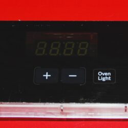 Part # 164D8450G167 - GE Oven Control Board (used overlay poor - Black)
