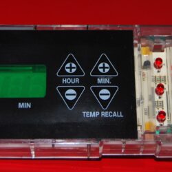 Part # 183D7277P003 - GE Oven Control Board (used, overlay good- Black )