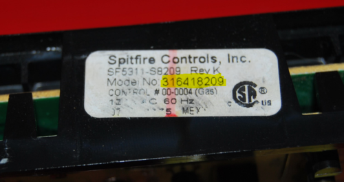 Part # 316418209 Frigidaire Gas Oven Control Board (used, overlay poor - Black) Part # 316418209 Frigidaire Gas Oven Control Board (used, overlay poor - Black)