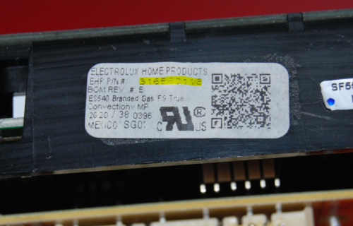 Part # 316560118 - $Frigidaire Oven Control Board (used, overlay good - white)