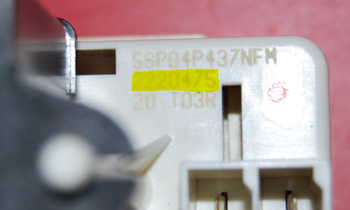 Part # 2220475 - Whirlpool Refrigerator Star Relay And Capacitor (used)
