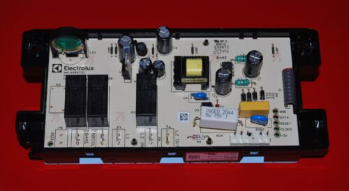 Part # A12736401 | 5304518660 - $59 Frigidaire Oven Control Board (used, overlay Very Good - White - broken mounting tab)