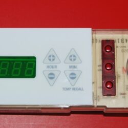 Part # 164D3147G021 - GE Oven Control Board (used, overlay very good - White)