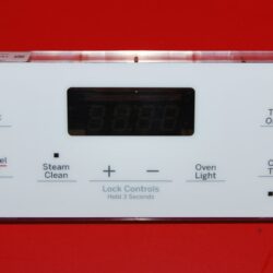 Part # 164D8450G232 - GE Oven Control Board (used, overlay fair - White)