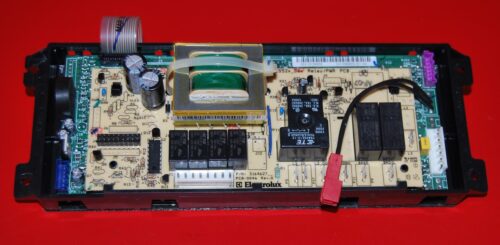 Part # 5304509229 | A01519163 Frigidaire Oven Control Board (used, broken tab, overlay fair - Black)