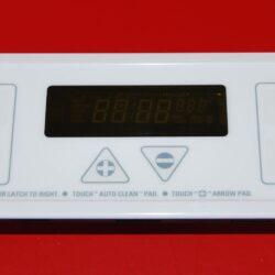 Part # WB12K0019 | 191D1001P020 - GE Oven Control Board And Keypad (used, overlay good - White)