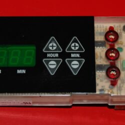 Part # 164D3143G001 - GE Oven Control Board (used, overlay fair - Black)