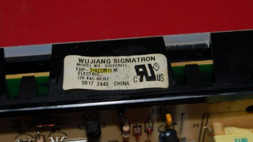 Part # 316455420 | 316222811 | Kenmore Oven Control Board (overlay fair - White)